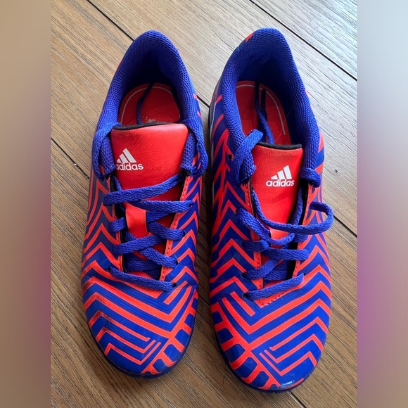 Adidas Predator Boys Soccer Cleats/ shoes, size 3 indoor - Picture 2 of 3